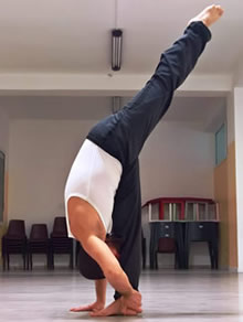 Pada Prasarita Padasana